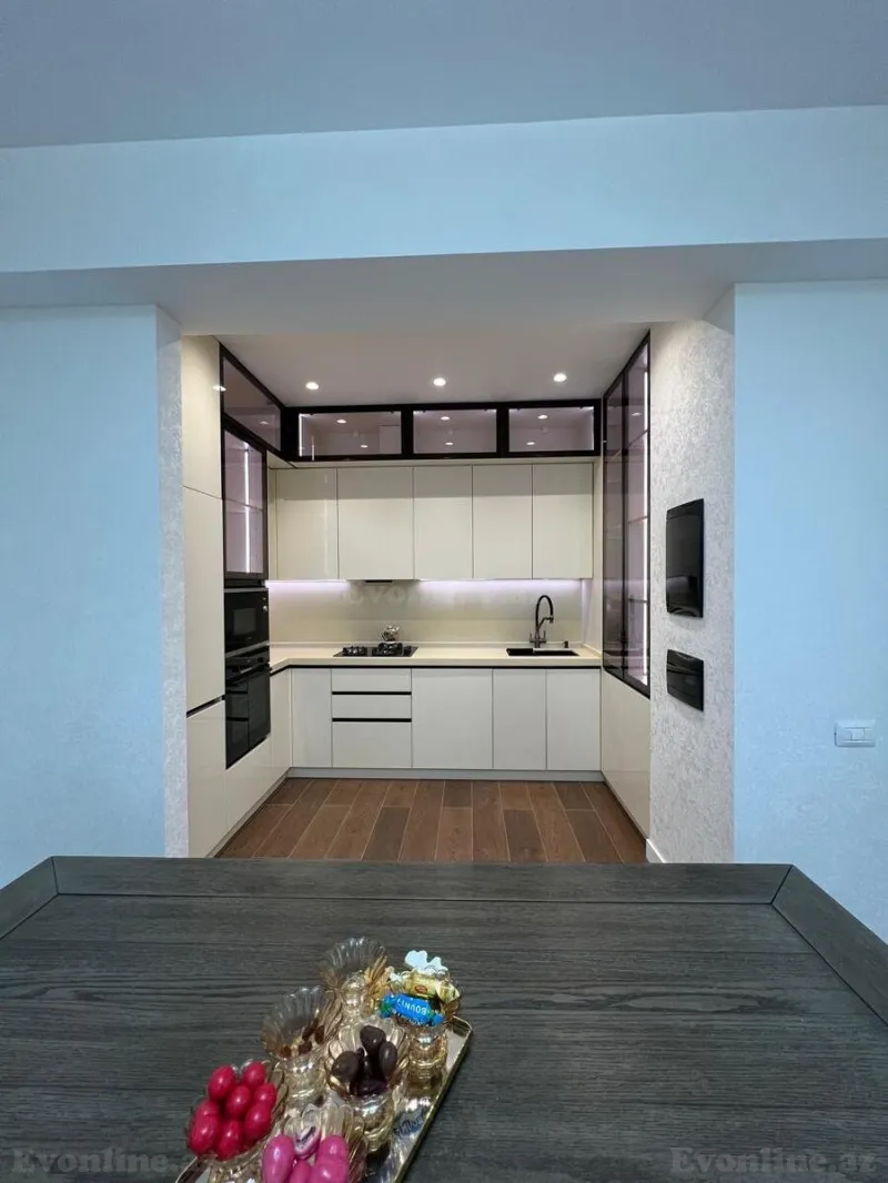 Satılır 3 otaqlı Mənzil Yeni tikili 175 m² Nizami m. - şəkil 7