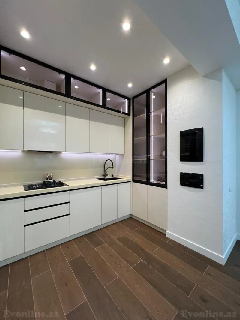 Satılır 3 otaqlı Mənzil Yeni tikili 175 m² Nizami m. - şəkil 12