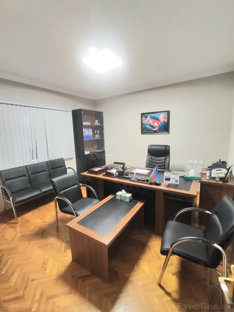Bakı, Yasamal r., Elmlər Akademiyası m.da 3 otaqlı ofis kirayə verilir