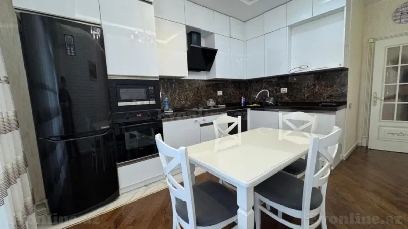 Satılır 3 otaqlı Mənzil Yeni tikili 98 m² Yasamal r. - şəkil 3