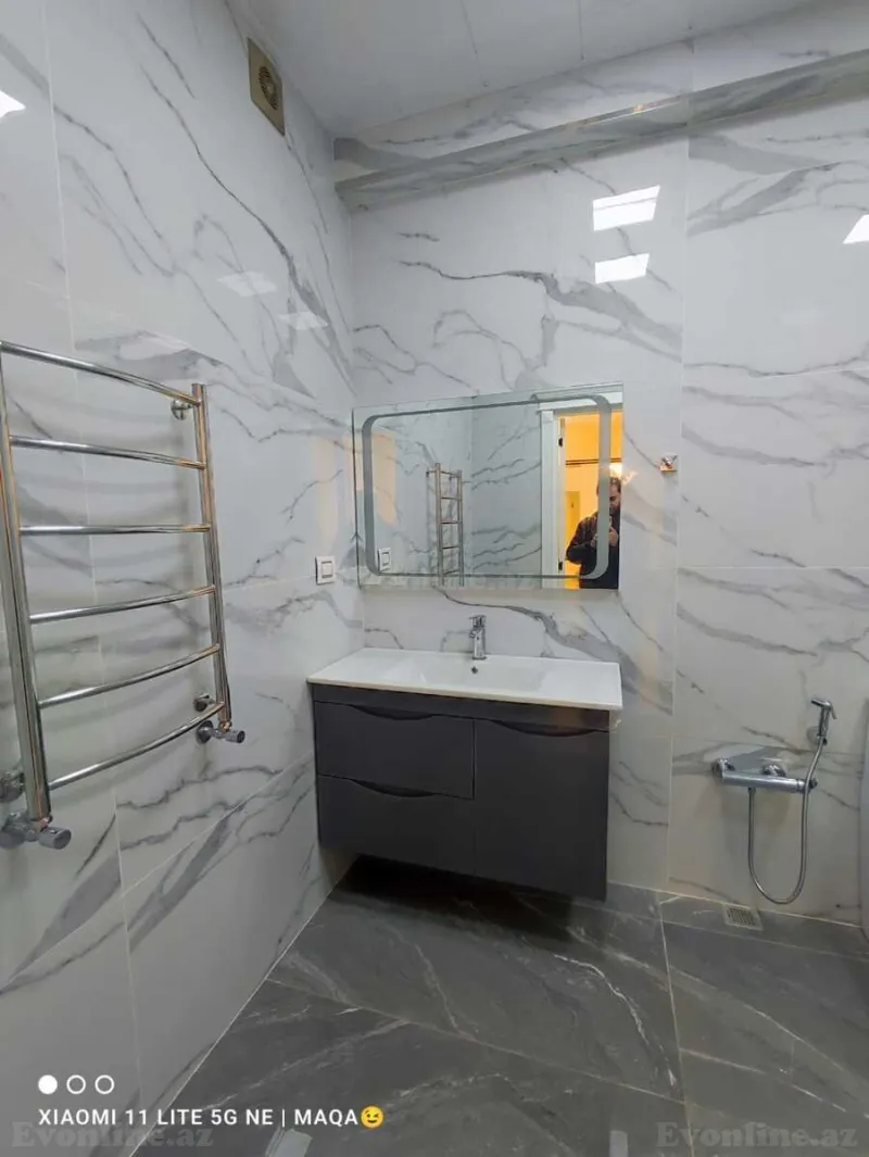 Satılır 4 otaqlı Mənzil Yeni tikili 215 m² Azadlıq prospekti m. - şəkil 24