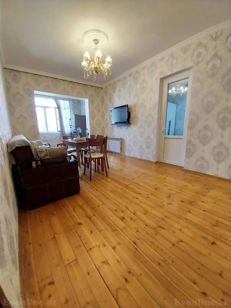 Kirayə verilir 2 otaqlı Mənzil Köhnə tikili 45 m² Yasamal r. - şəkil 11