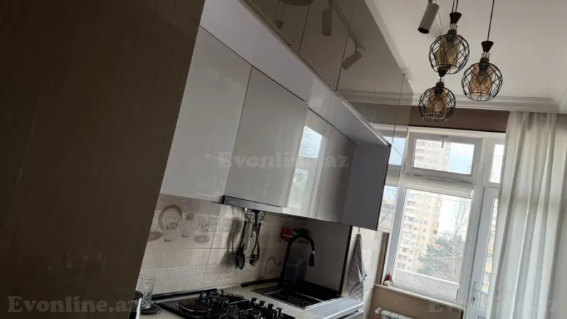 Satılır 2 otaqlı Mənzil Yeni tikili 95 m² Xalqlar Dostluğu m. - şəkil 3