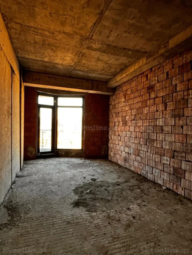 Satılır 2 otaqlı Mənzil Yeni tikili 86 m² 28 May m. - şəkil 2