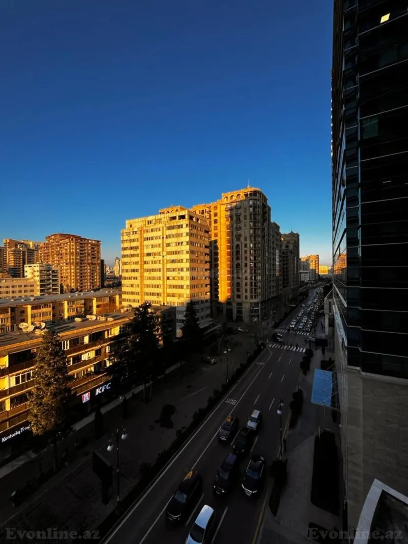 Satılır 2 otaqlı Mənzil Yeni tikili 86 m² 28 May m. - şəkil 8