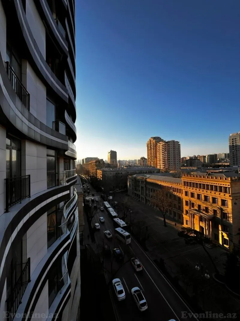 Satılır 2 otaqlı Mənzil Yeni tikili 120 m² 28 May m. - şəkil 9