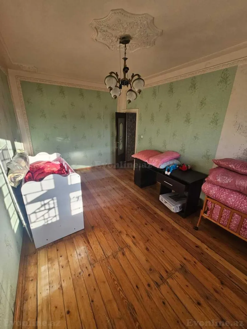 5 otaqlı Mənzil 110 m² Suraxanı r. Kirayə verilir