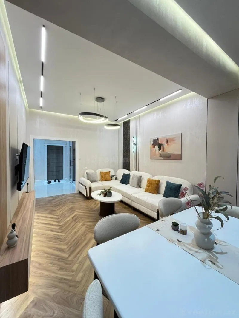 Satılır 2 otaqlı Mənzil Yeni tikili 65 m² 8 Noyabr m. - şəkil 2