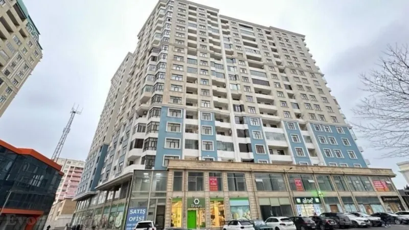 Satılır 4 otaqlı Mənzil Yeni tikili 150 m² 8-ci mikrorayon - şəkil 2