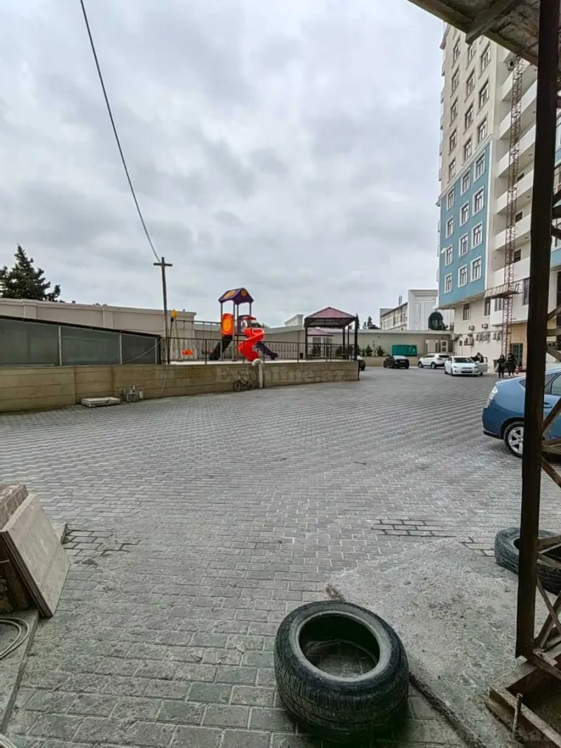Satılır 4 otaqlı Mənzil Yeni tikili 150 m² 8-ci mikrorayon - şəkil 9