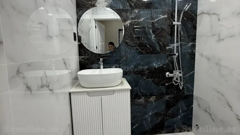 Satılır 2 otaqlı Mənzil Köhnə tikili 65 m² Xalqlar Dostluğu m. - şəkil 20