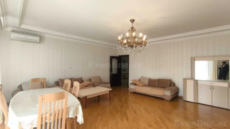 Kirayə verilir 4 otaqlı Mənzil Yeni tikili 190 m² 28 May m.