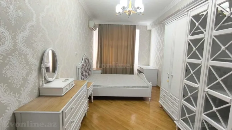 Kirayə verilir 4 otaqlı Mənzil Yeni tikili 190 m² 28 May m. - şəkil 6