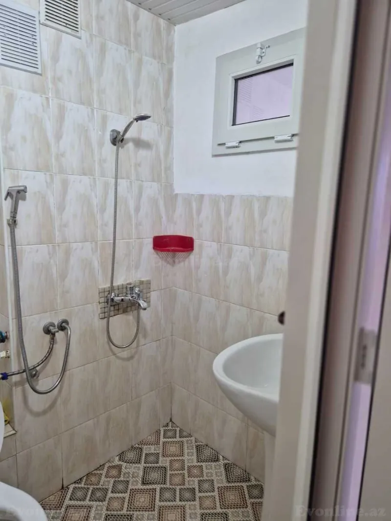 Satılır 3 otaqlı Mənzil Köhnə tikili 65 m² Elmlər Akademiyası m. - şəkil 15