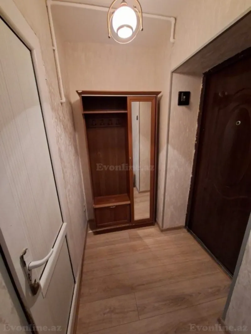 Satılır 2 otaqlı Mənzil Köhnə tikili 40 m² Elmlər Akademiyası m. - şəkil 2