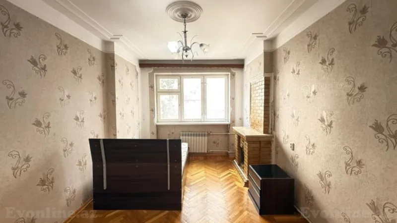 Kirayə verilir 3 otaqlı Mənzil Köhnə tikili 80 m² Həzi Aslanov m.