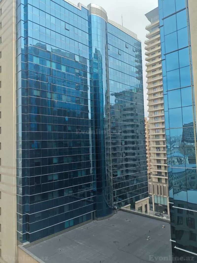 Kirayə verilir 3 otaqlı Mənzil Yeni tikili 70 m² 28 May m.