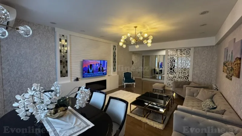 Kirayə verilir 3 otaqlı Mənzil Yeni tikili 130 m² Səbail r.