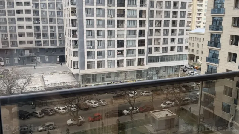 Satılır 2 otaqlı Mənzil Yeni tikili 83 m² 28 May m.
