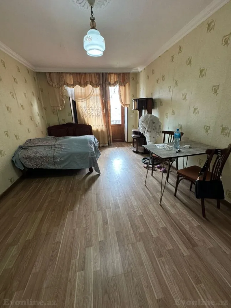 Satılır 1 otaqlı Mənzil Köhnə tikili 35 m² 8-ci kilometr