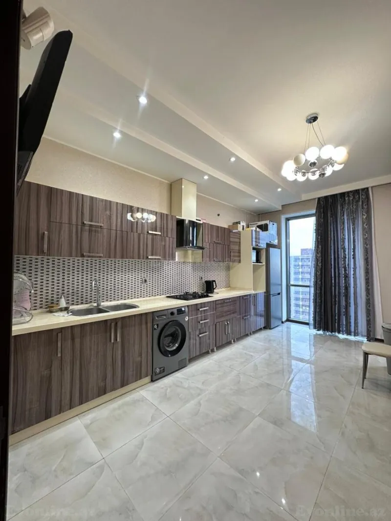 Kirayə verilir 3 otaqlı Mənzil Yeni tikili 120 m² 28 May m. - şəkil 6