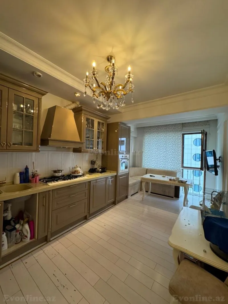 Satılır 4 otaqlı Mənzil Yeni tikili 185 m² Xətai m. - şəkil 14