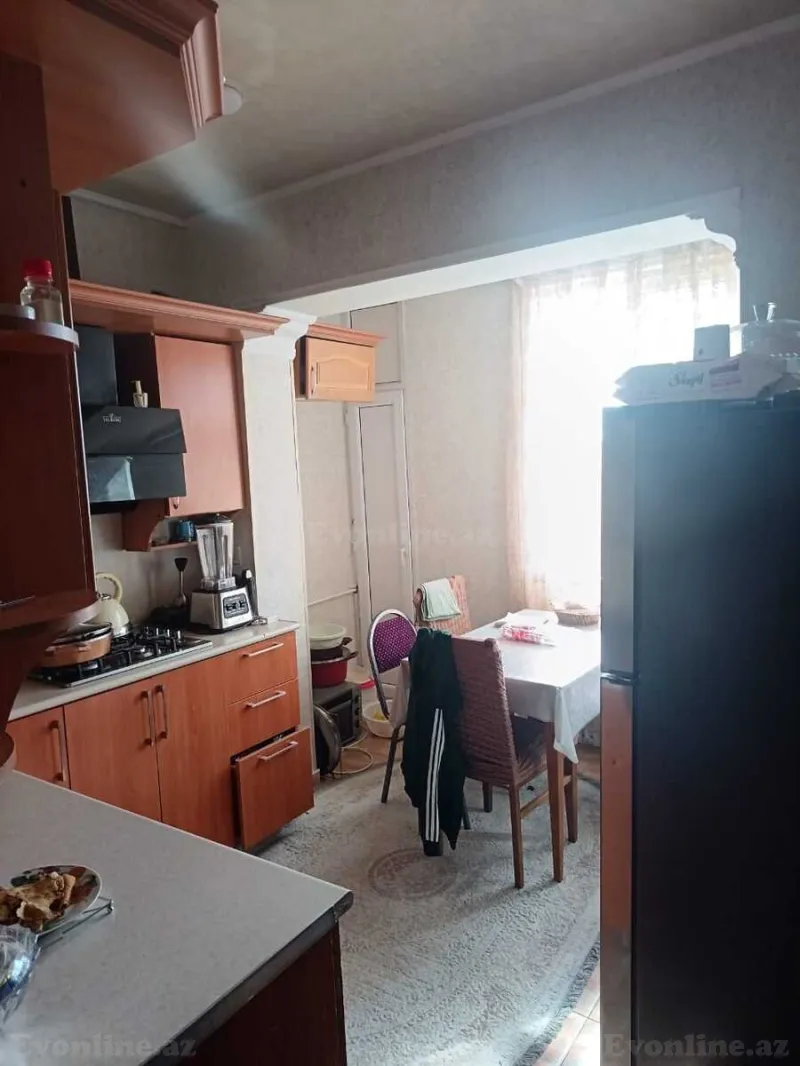 Satılır 4 otaqlı Mənzil Köhnə tikili 100 m² Neftçilər m. - şəkil 11