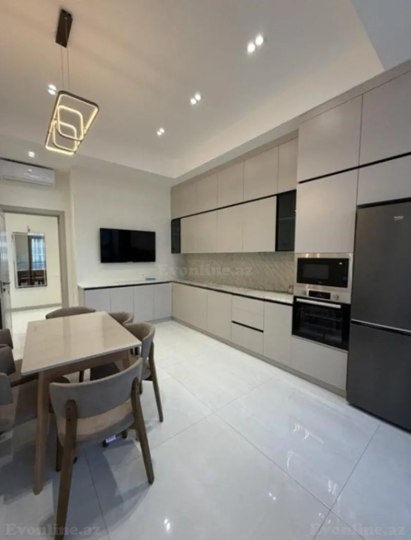 Kirayə verilir 3 otaqlı Mənzil Yeni tikili 140 m² Xətai r. - şəkil 10