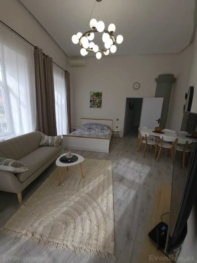 Kirayə verilir 1 otaqlı Mənzil Köhnə tikili 45 m² Sahil m. - şəkil 3