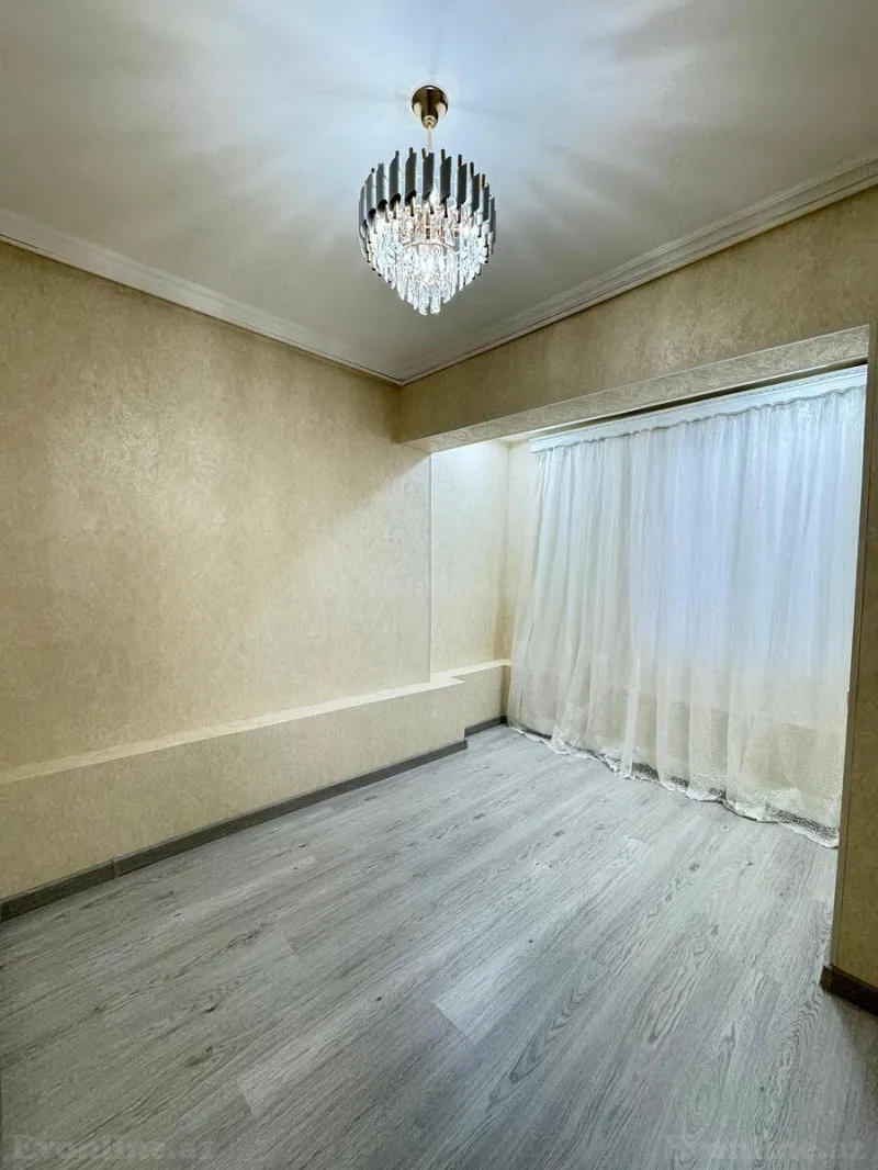 Satılır 2 otaqlı Mənzil Köhnə tikili 50 m² 9-cu mikrorayon - şəkil 5