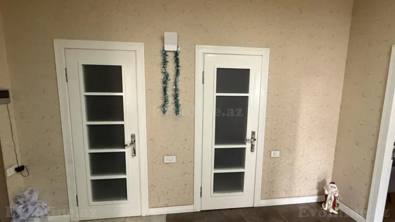 Satılır 3 otaqlı Mənzil Yeni tikili 110 m² 8 Noyabr m. - şəkil 7