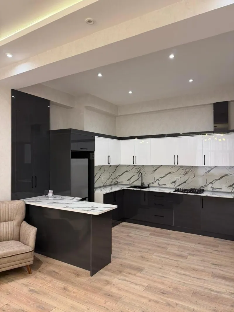 Satılır 2 otaqlı Mənzil Yeni tikili 84 m² 28 May m.