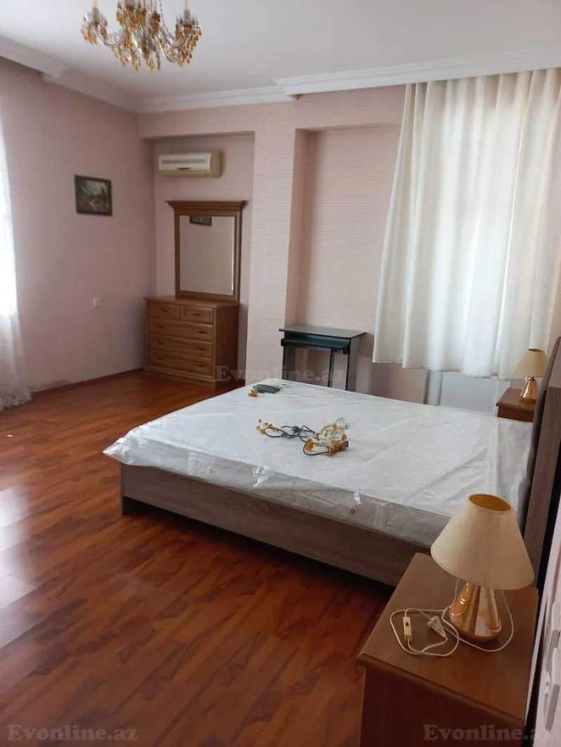 Kirayə verilir 3 otaqlı Mənzil Yeni tikili 135 m² İçərişəhər m. - şəkil 8