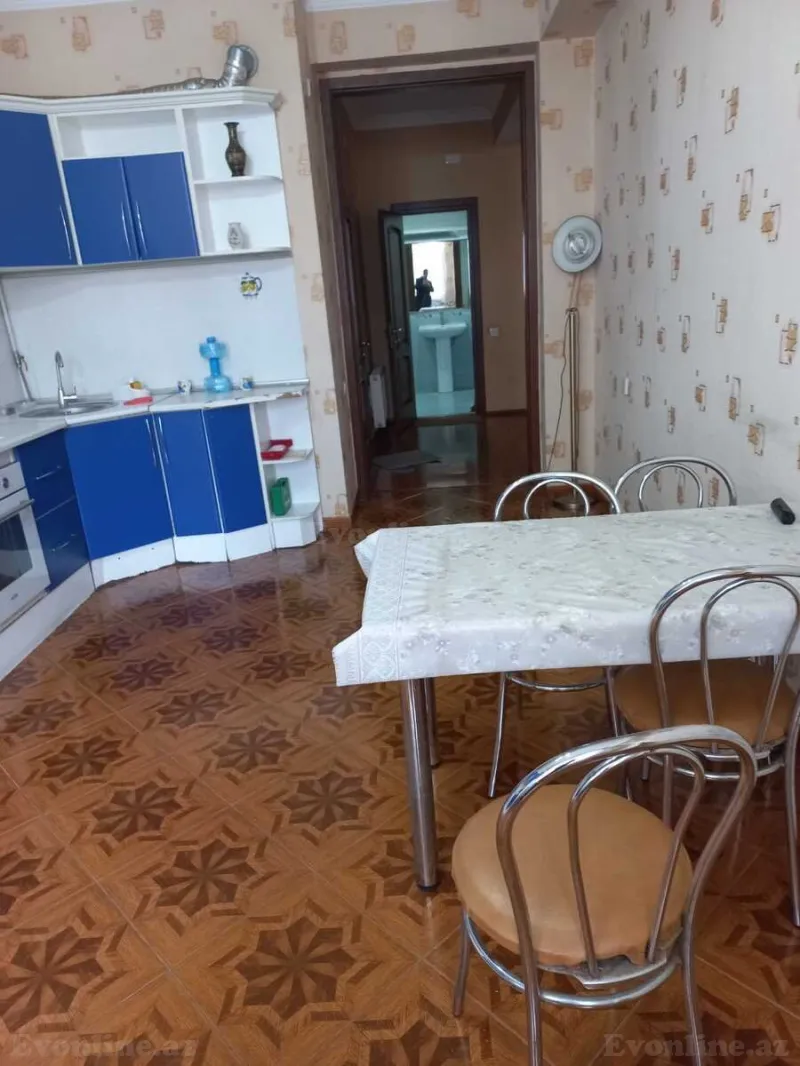 Kirayə verilir 3 otaqlı Mənzil Yeni tikili 135 m² İçərişəhər m. - şəkil 9