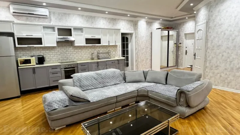 Kirayə verilir 3 otaqlı Mənzil Yeni tikili 123 m² Sahil m.