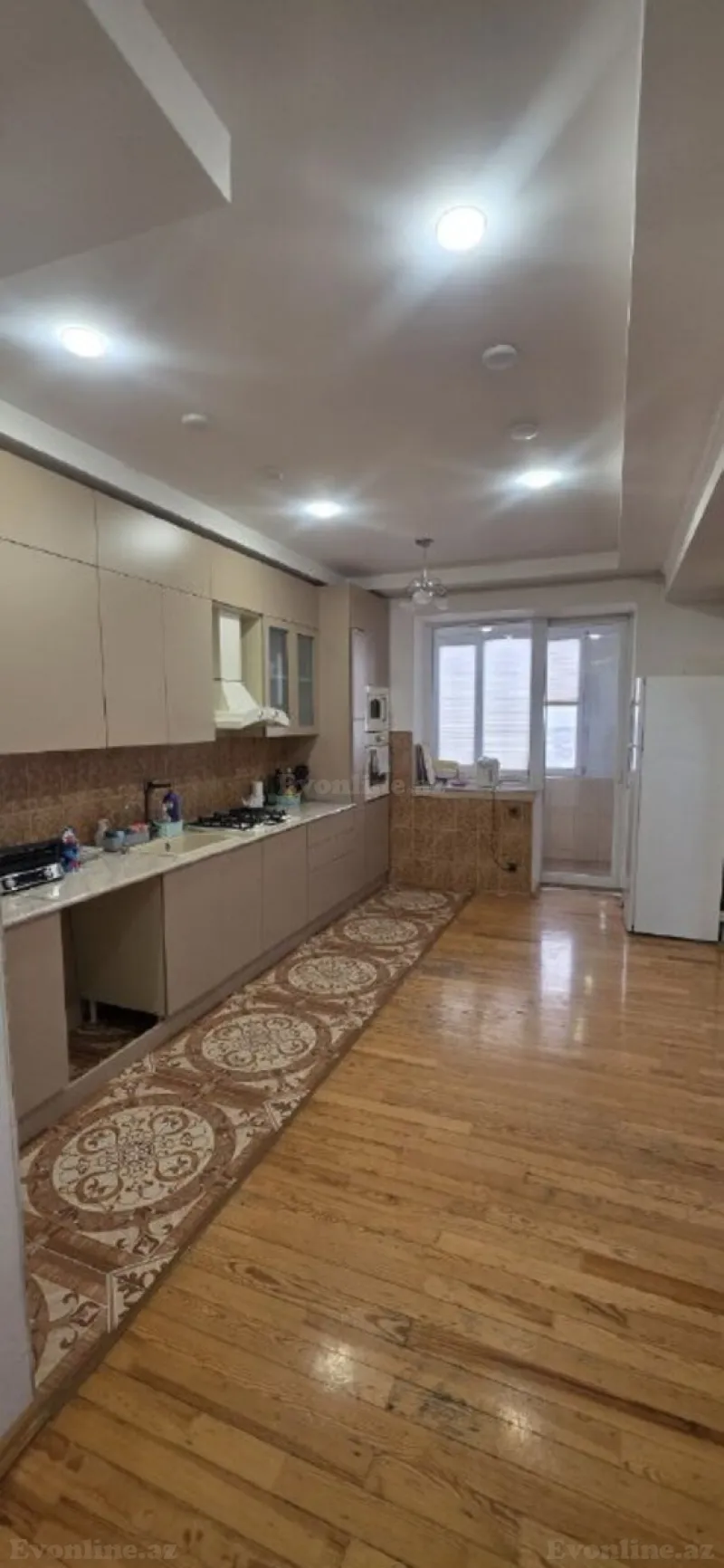Satılır 4 otaqlı Mənzil Yeni tikili 131 m² Yasamal