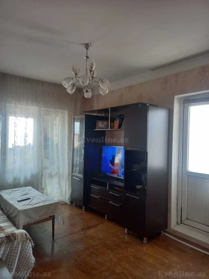 Satılır 4 otaqlı Mənzil Köhnə tikili 75 m² Sabunçu r.