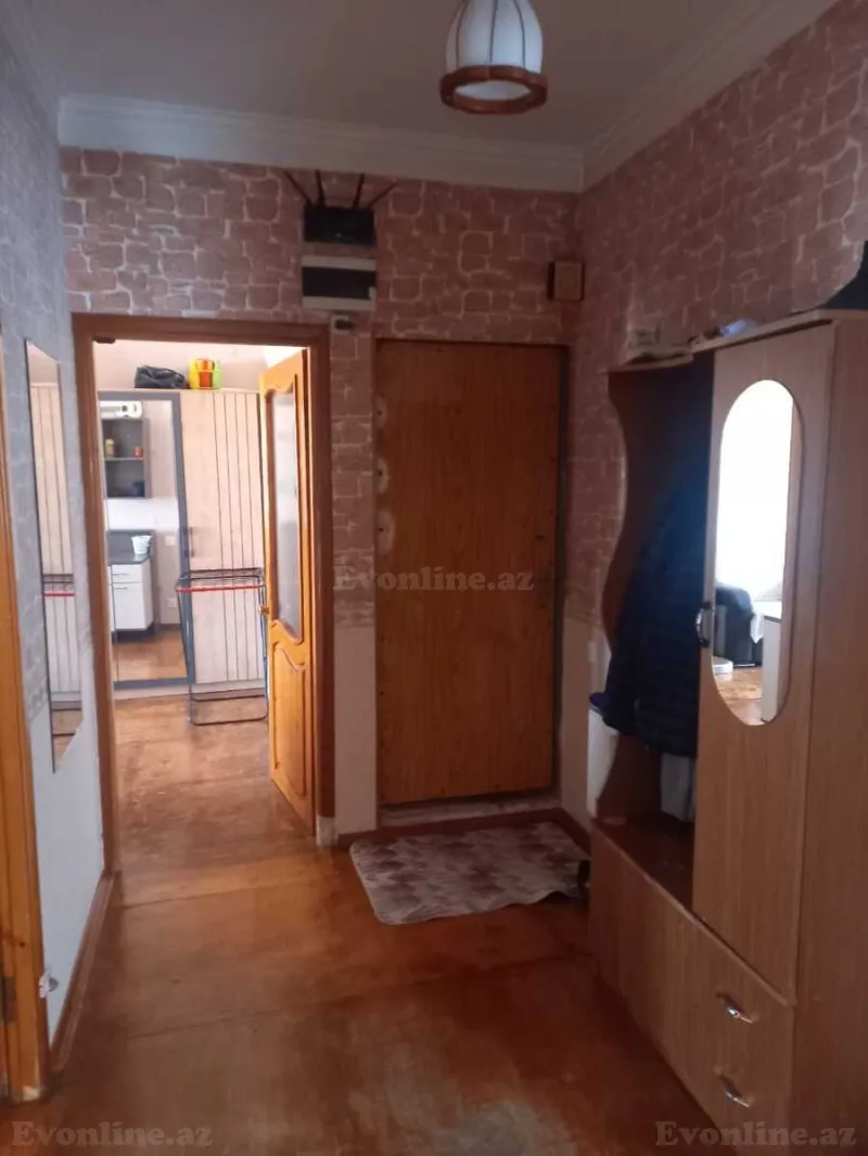 Satılır 4 otaqlı Mənzil Köhnə tikili 75 m² Sabunçu r. - şəkil 4