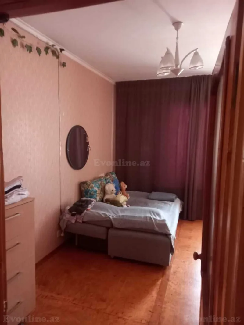 Satılır 4 otaqlı Mənzil Köhnə tikili 75 m² Sabunçu r. - şəkil 5