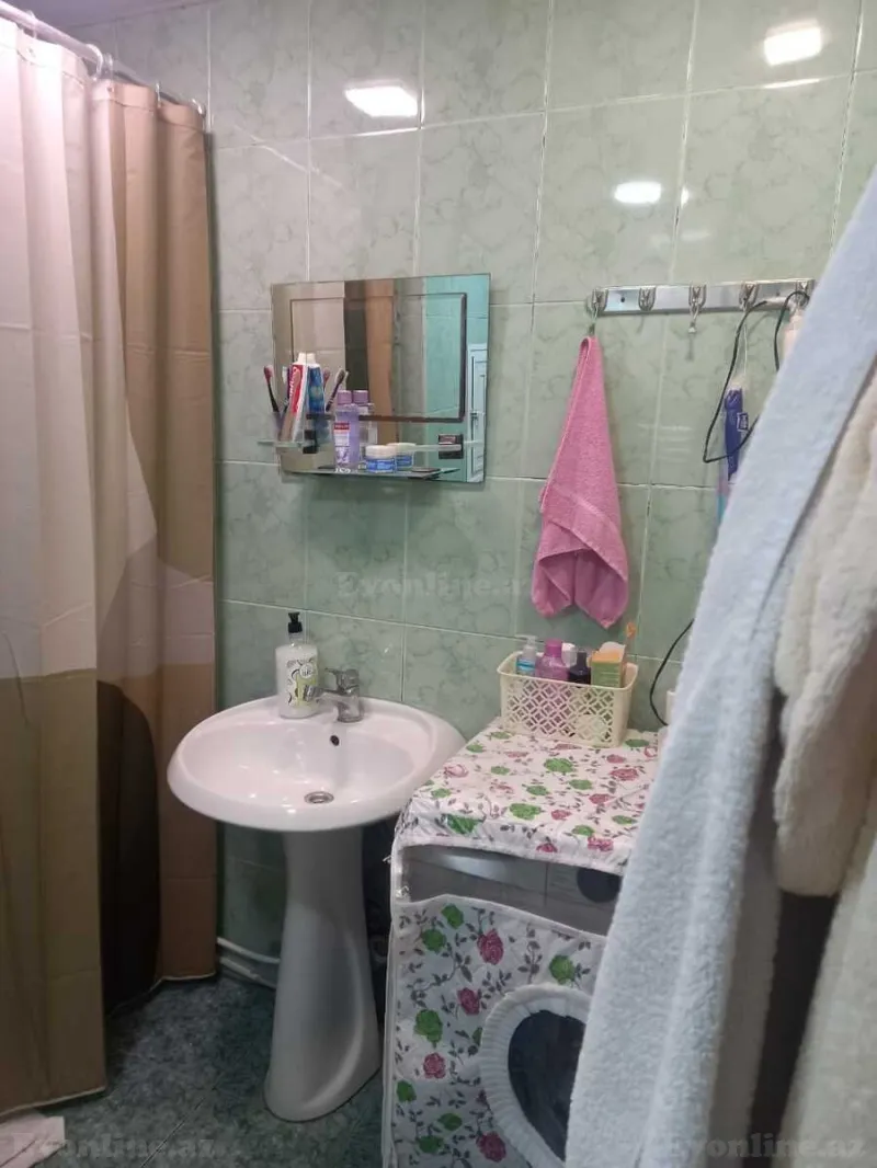 Satılır 4 otaqlı Mənzil Köhnə tikili 75 m² Sabunçu r. - şəkil 12