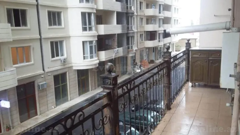 Satılır 3 otaqlı Mənzil Yeni tikili 144 m² 8 Noyabr m.