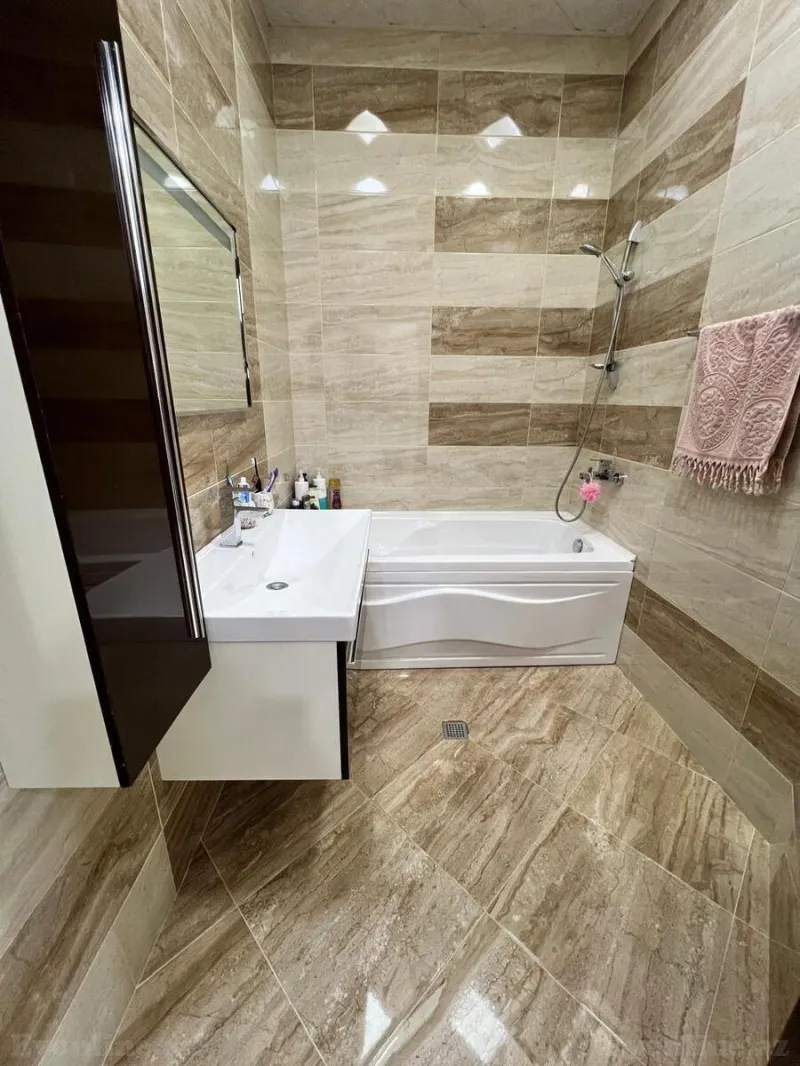 Satılır 3 otaqlı Mənzil Yeni tikili 115 m² Qara Qarayev m. - şəkil 25