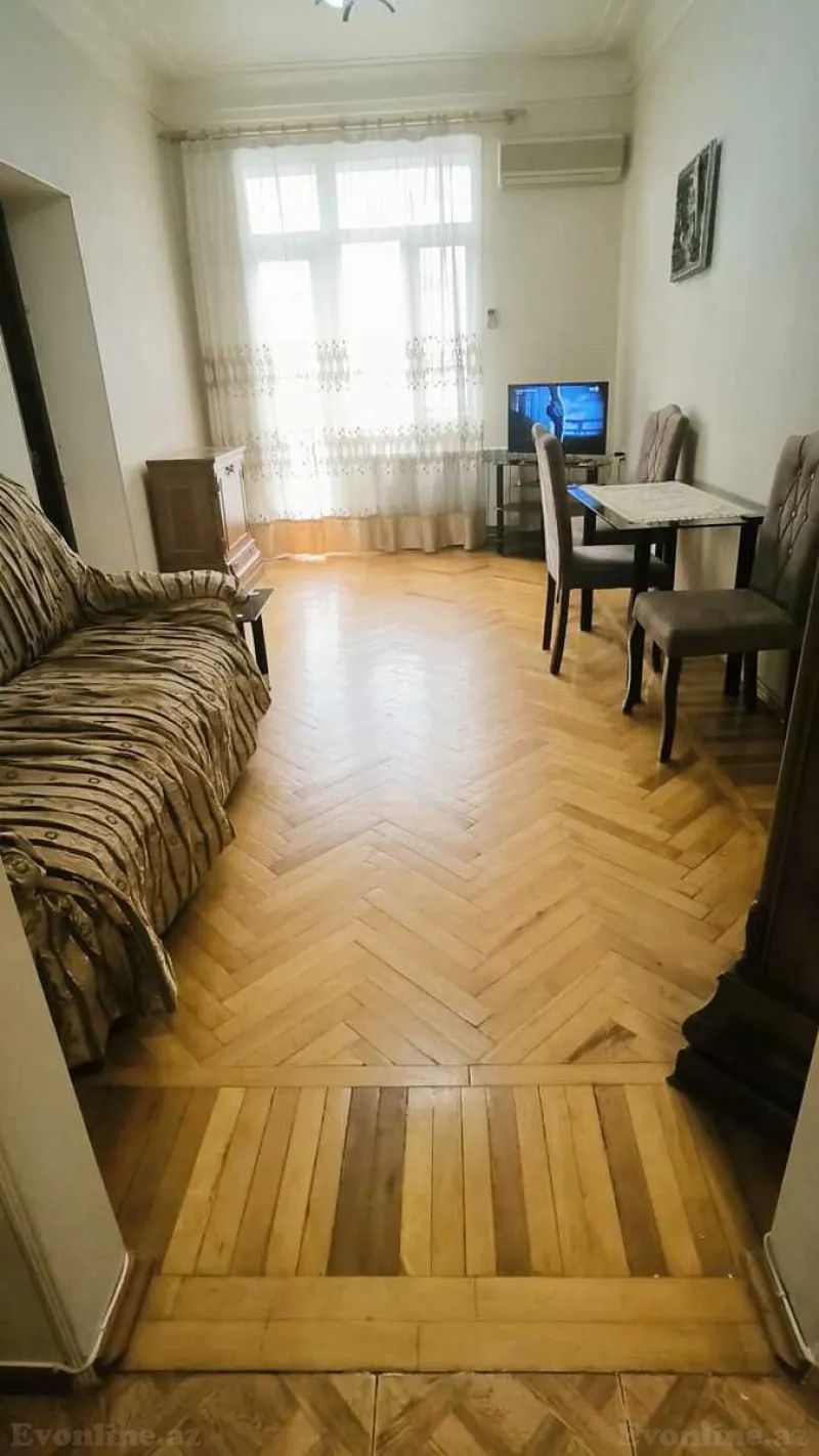Kirayə verilir 2 otaqlı Mənzil Köhnə tikili 60 m² 28 May m. - şəkil 3