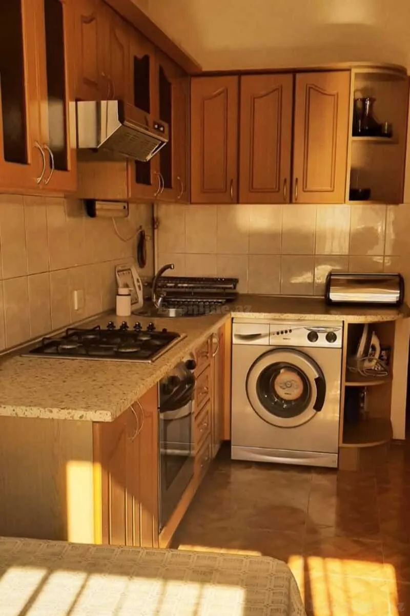 Kirayə verilir 2 otaqlı Mənzil Köhnə tikili 60 m² 28 May m. - şəkil 10