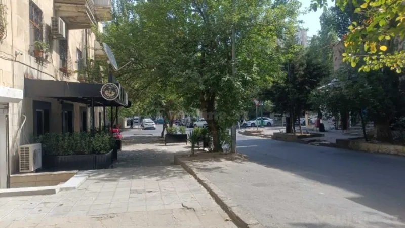 Kirayə verilir Obyekt 30 m² Yasamal