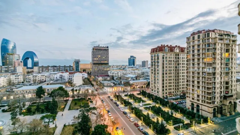 Kirayə verilir 4 otaqlı Mənzil Yeni tikili 136 m² 28 May m. - şəkil 3