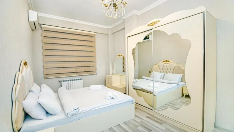 Kirayə verilir 4 otaqlı Mənzil Yeni tikili 136 m² 28 May m. - şəkil 16