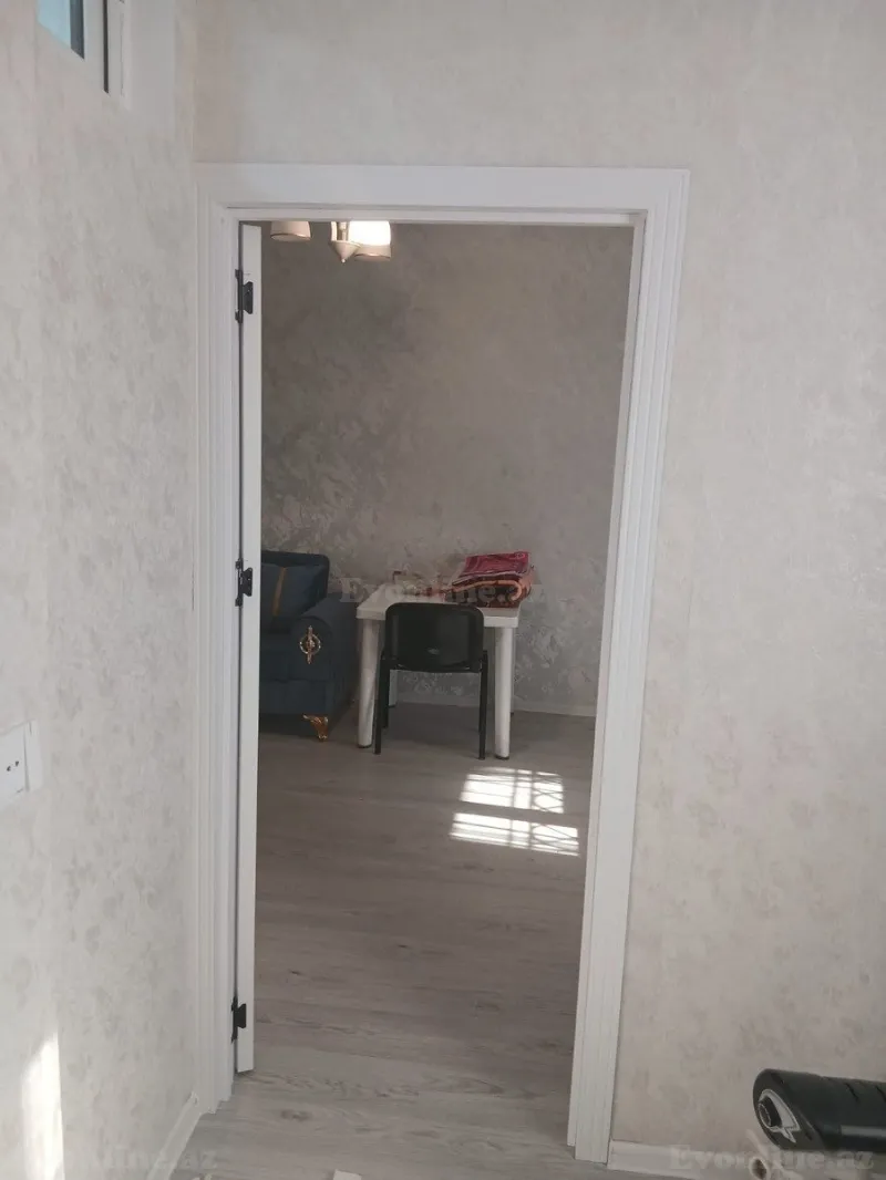 Satılır 2 otaqlı Mənzil Köhnə tikili 35 m² 6-cı mikrorayon - şəkil 6