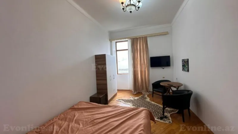 Kirayə verilir 3 otaqlı Mənzil Köhnə tikili 100 m² İçərişəhər m. - şəkil 5