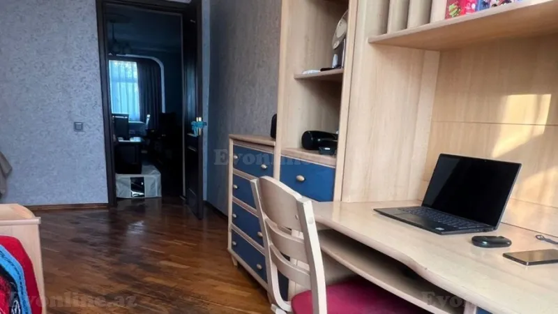 Satılır 3 otaqlı Mənzil Köhnə tikili 80 m² Gənclik m. - şəkil 7